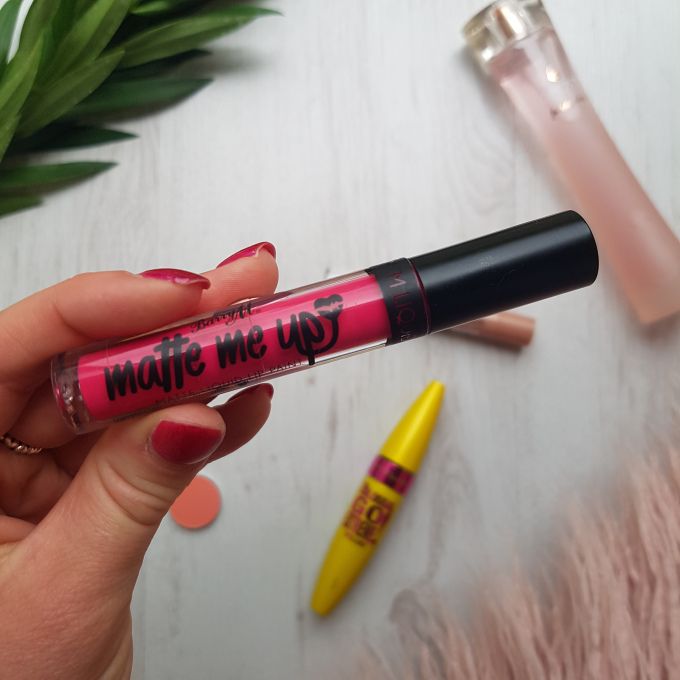 Barry M Matte Me Up Lip Paint Pinksplosion (2).jpg