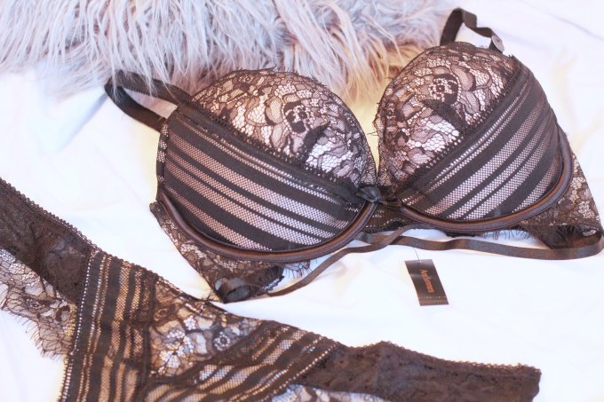 Ann Summers Lingerie.jpeg